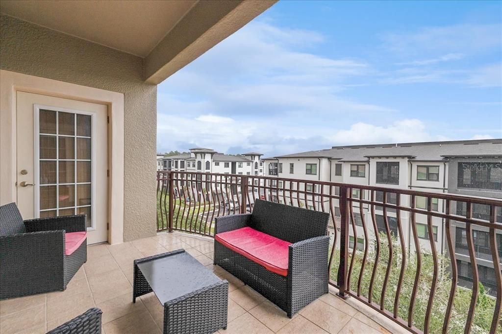 For Sale: $319,900 (3 beds, 2 baths, 1753 Square Feet)