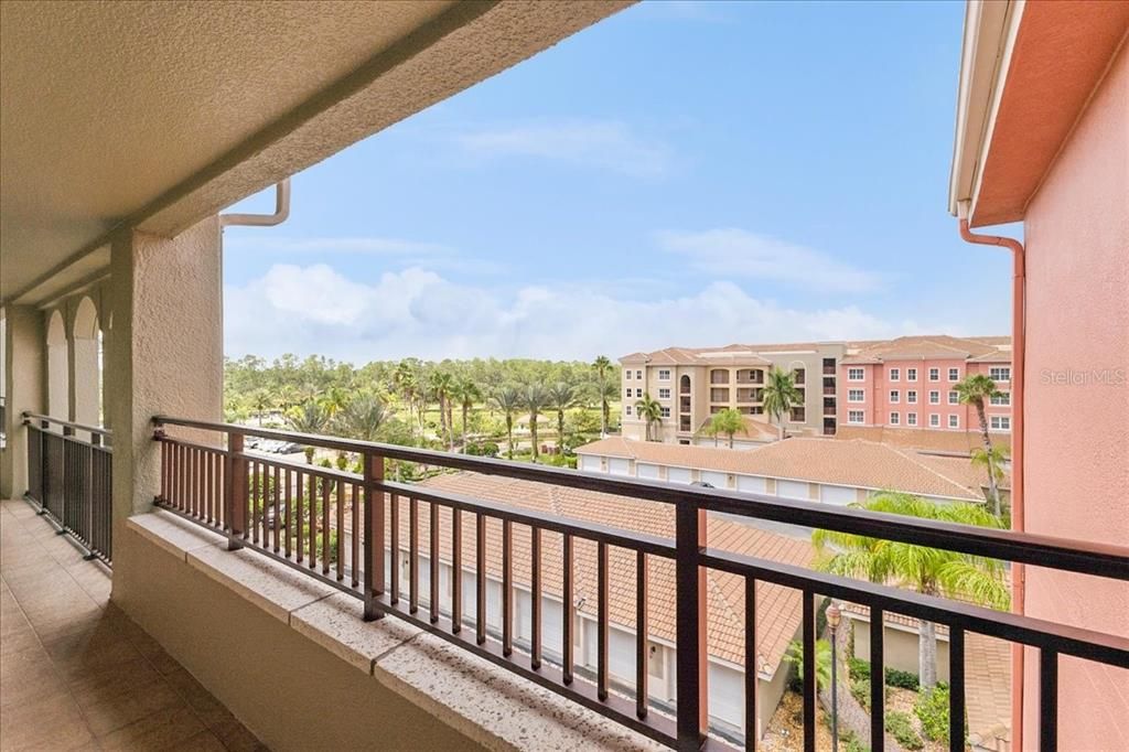 For Sale: $319,900 (3 beds, 2 baths, 1753 Square Feet)