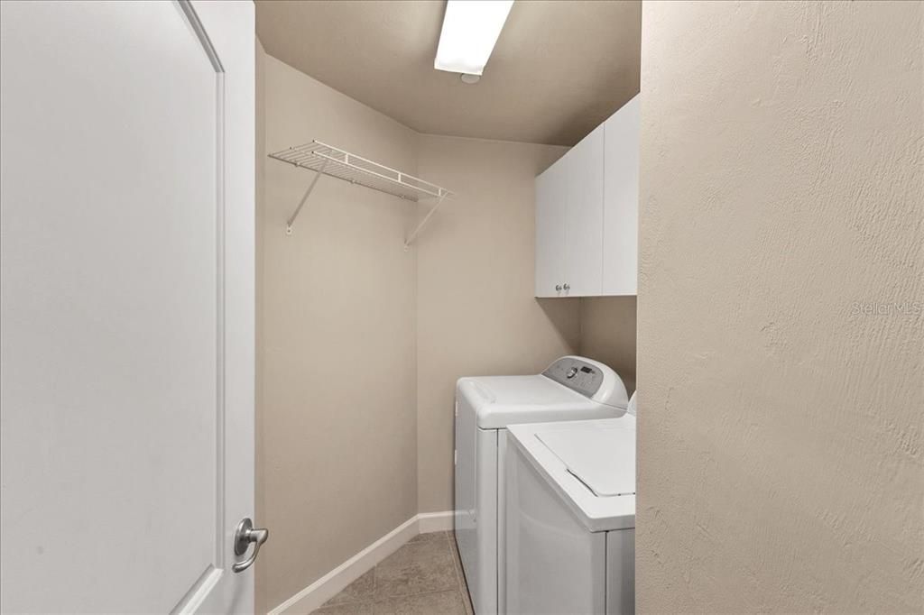 For Sale: $319,900 (3 beds, 2 baths, 1753 Square Feet)