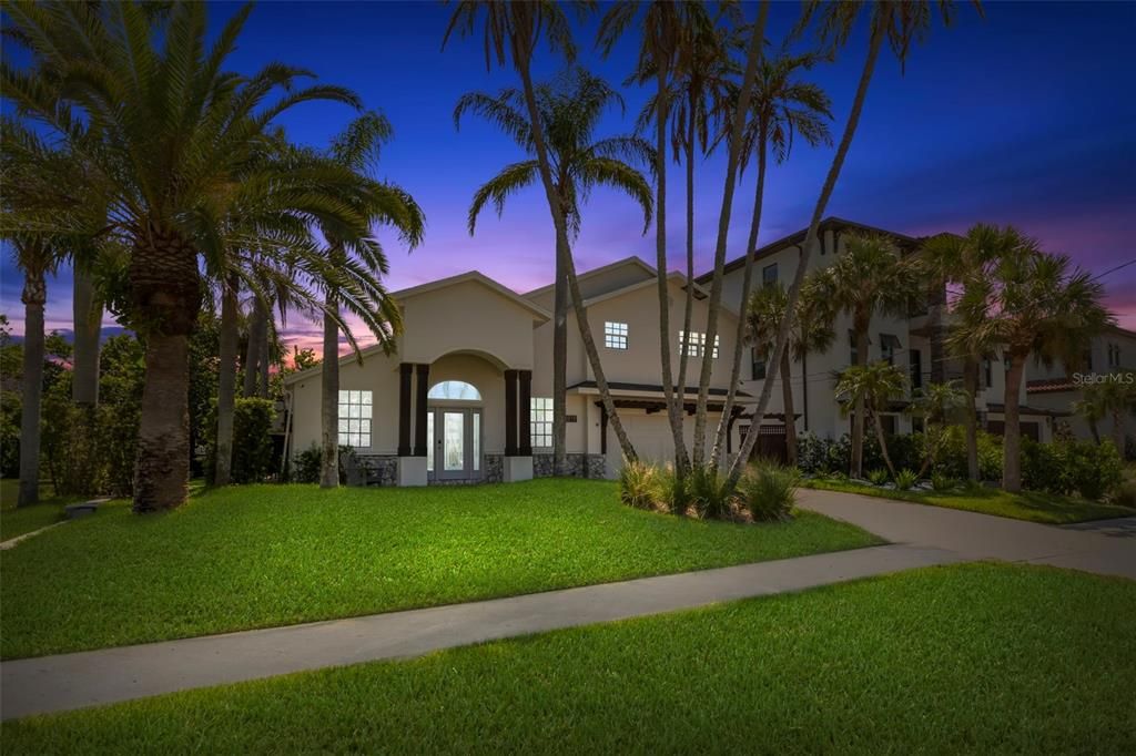 For Rent: $10,000 (3 beds, 3 baths, 2068 Square Feet)