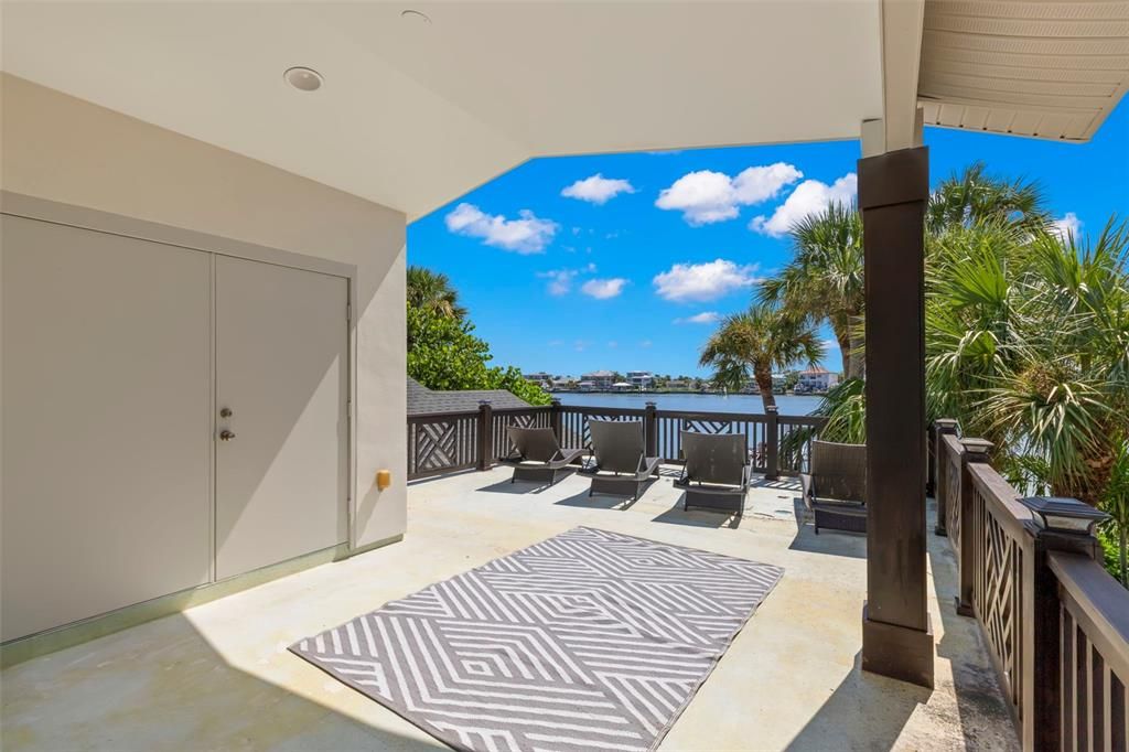 For Rent: $10,000 (3 beds, 3 baths, 2068 Square Feet)