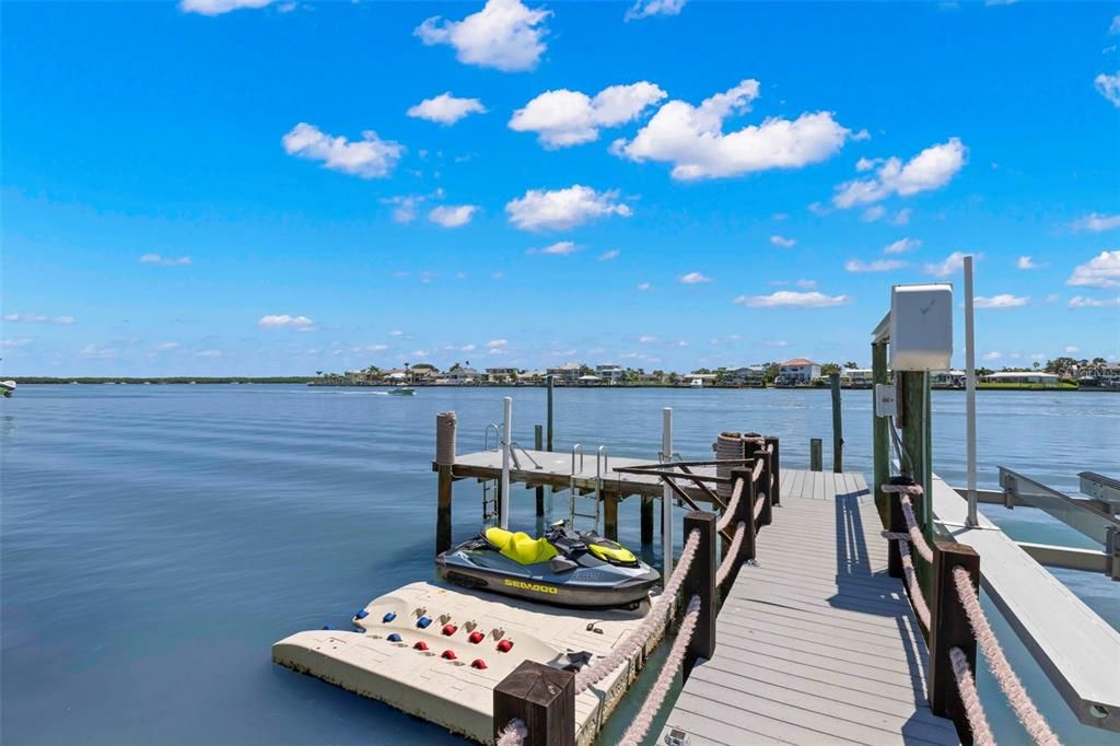 For Rent: $10,000 (3 beds, 3 baths, 2068 Square Feet)