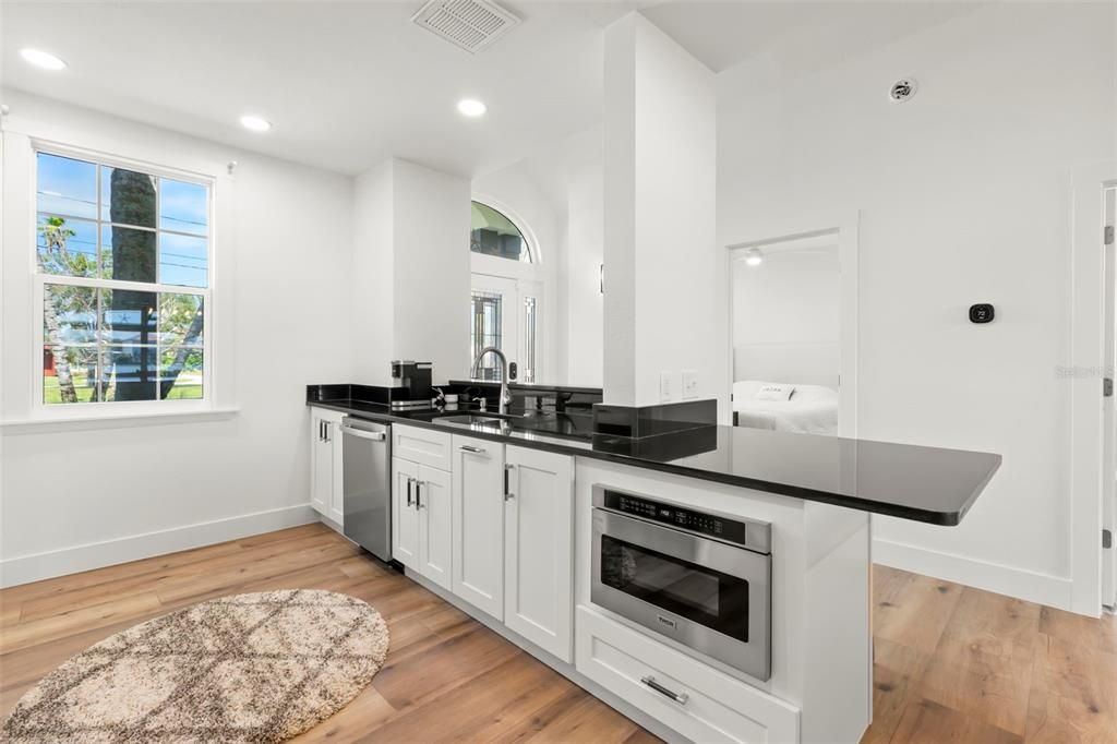 For Rent: $10,000 (3 beds, 3 baths, 2068 Square Feet)