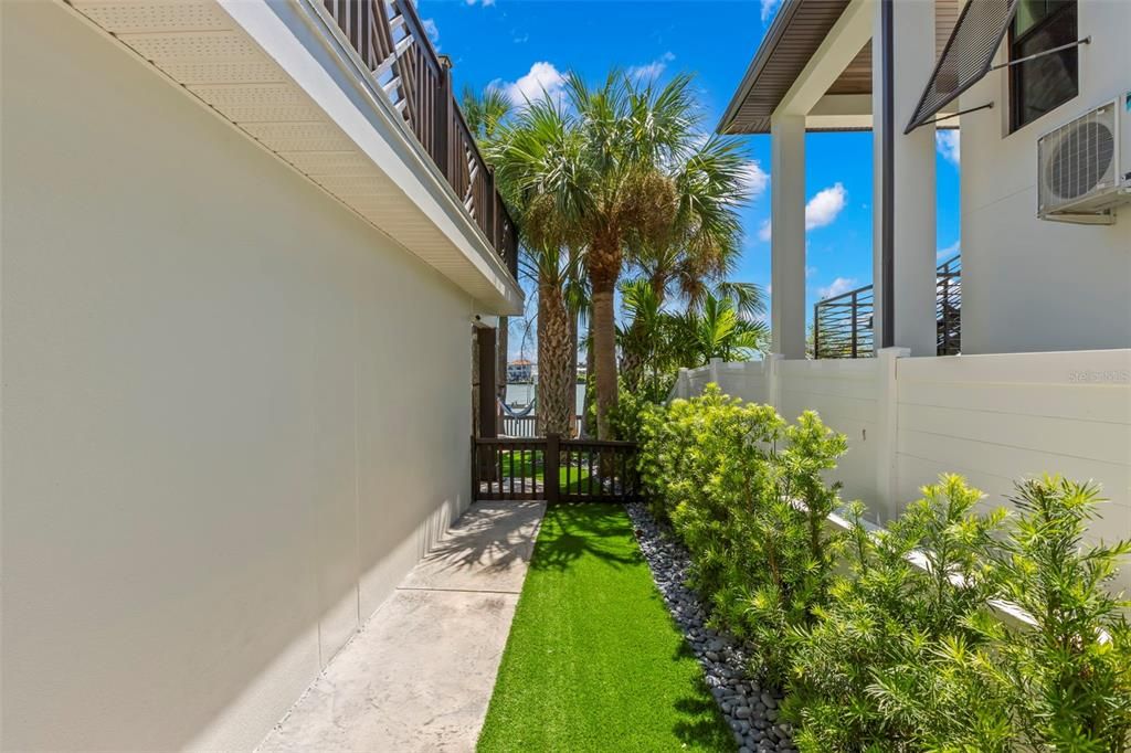 For Rent: $10,000 (3 beds, 3 baths, 2068 Square Feet)