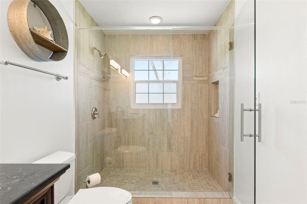 For Rent: $10,000 (3 beds, 3 baths, 2068 Square Feet)