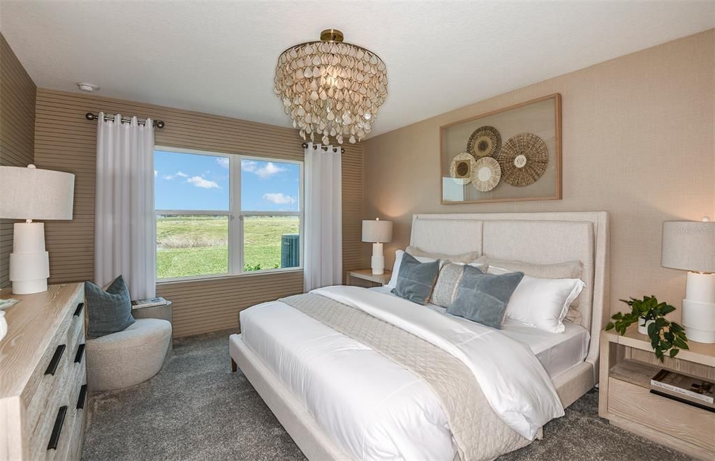 Active With Contract: $347,690 (4 beds, 2 baths, 2294 Square Feet)