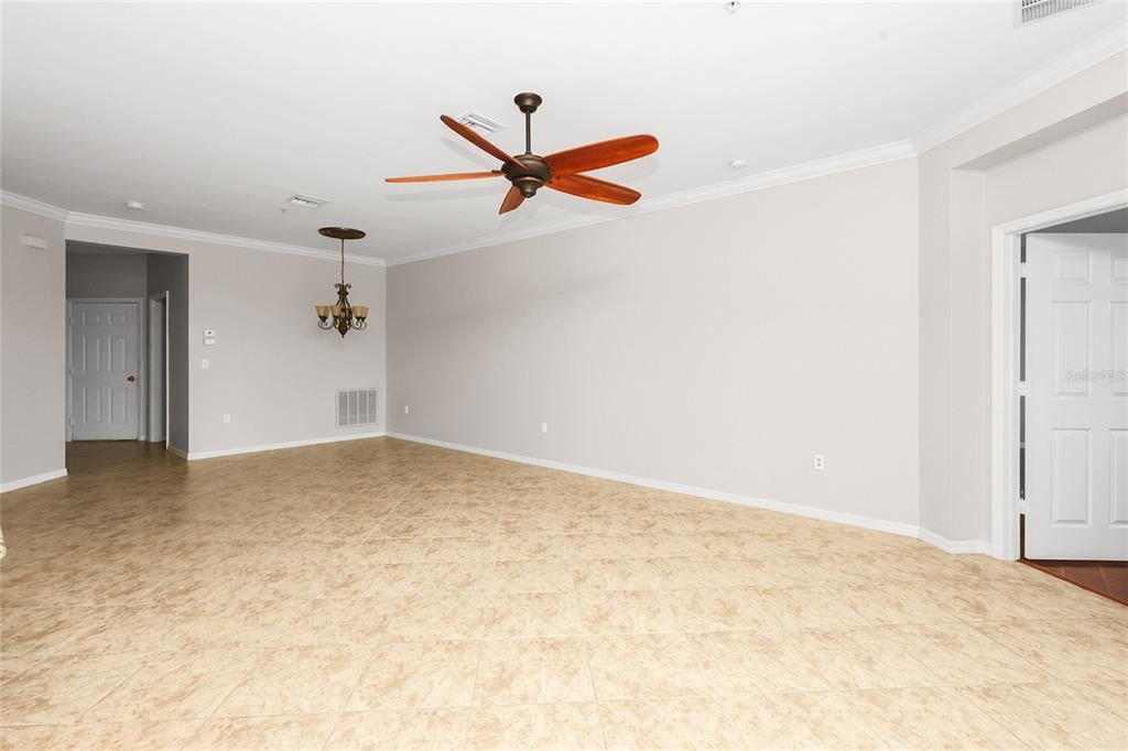 En Venta: $205,000 (2 camas, 2 baños, 1784 Pies cuadrados)