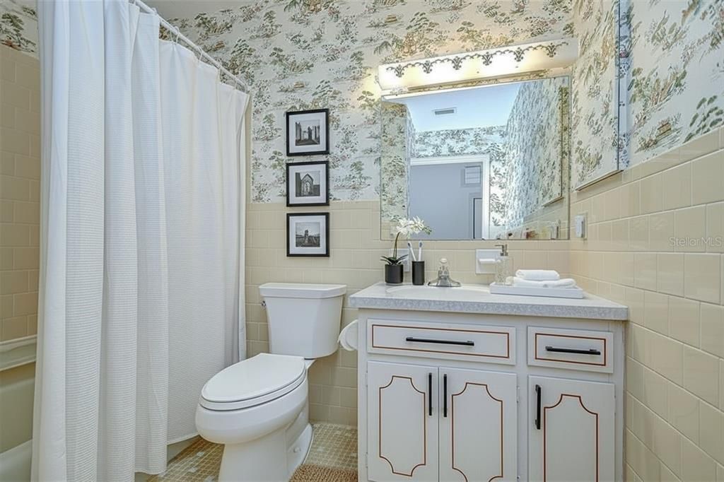 Под контрактом: $519,000 (4 спален, 3 ванн, 2306 Квадратных фут)