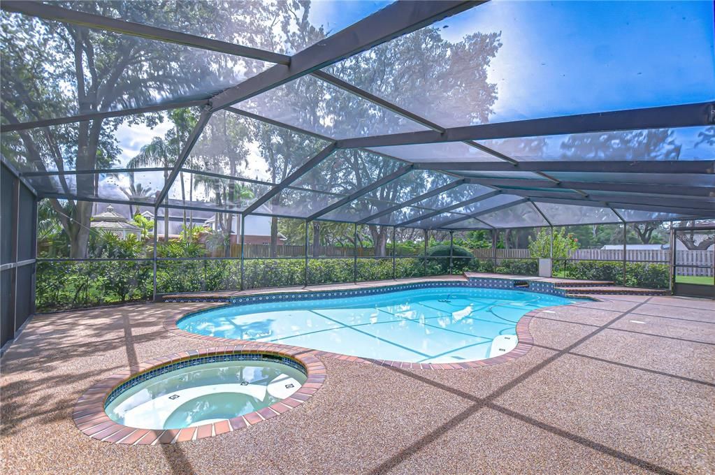 Под контрактом: $519,000 (4 спален, 3 ванн, 2306 Квадратных фут)