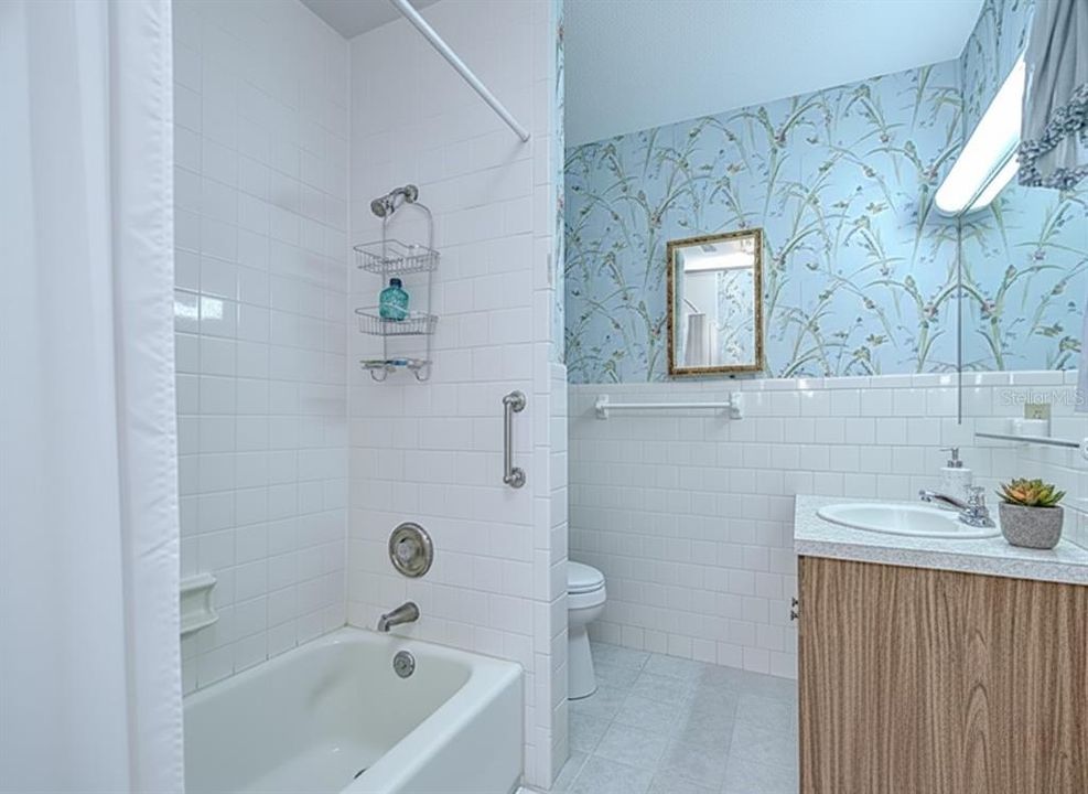 Под контрактом: $519,000 (4 спален, 3 ванн, 2306 Квадратных фут)