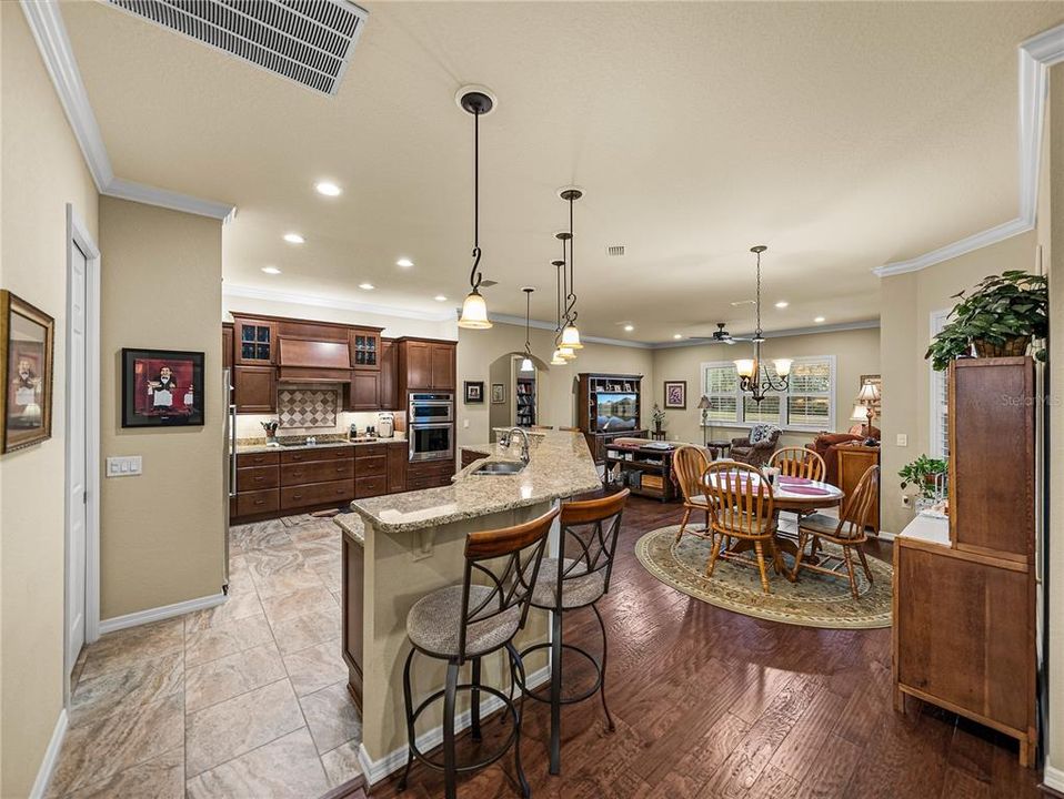 待售: $695,000 (3 贝兹, 2 浴室, 2773 平方英尺)