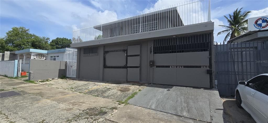 合同活跃: $185,000 (6 贝兹, 2 浴室, 1775 平方英尺)