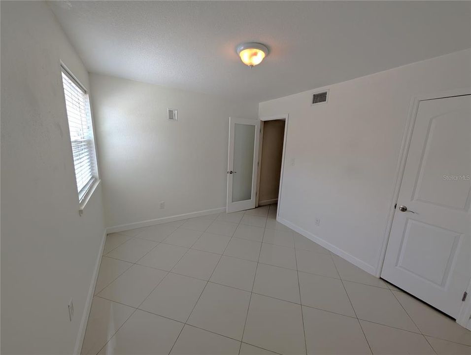 合同活跃: $1,790 (3 贝兹, 2 浴室, 1432 平方英尺)