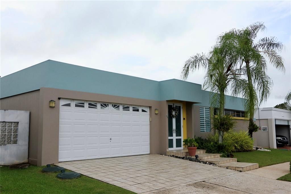 Недавно продано: $490,000 (4 спален, 2 ванн, 1948 Квадратных фут)