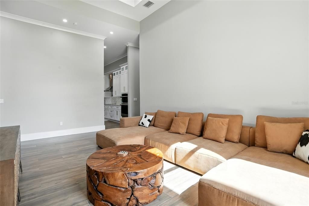 待售: $2,200,000 (4 贝兹, 3 浴室, 3485 平方英尺)