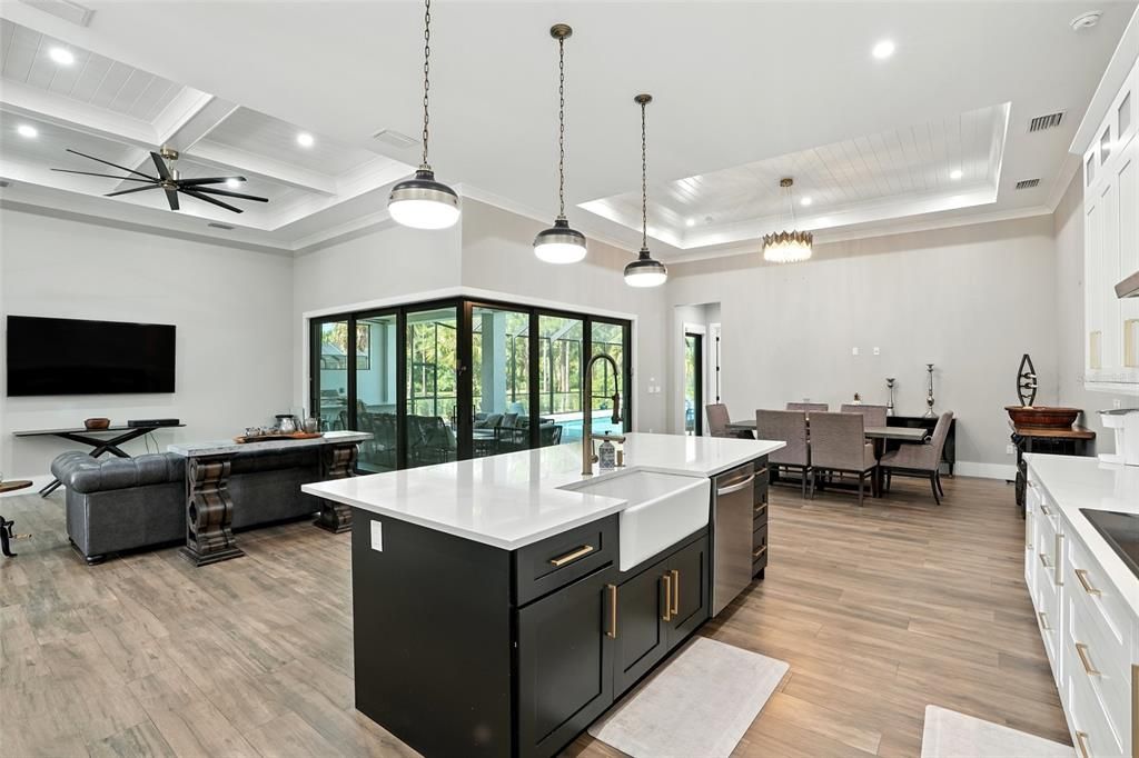 待售: $2,200,000 (4 贝兹, 3 浴室, 3485 平方英尺)