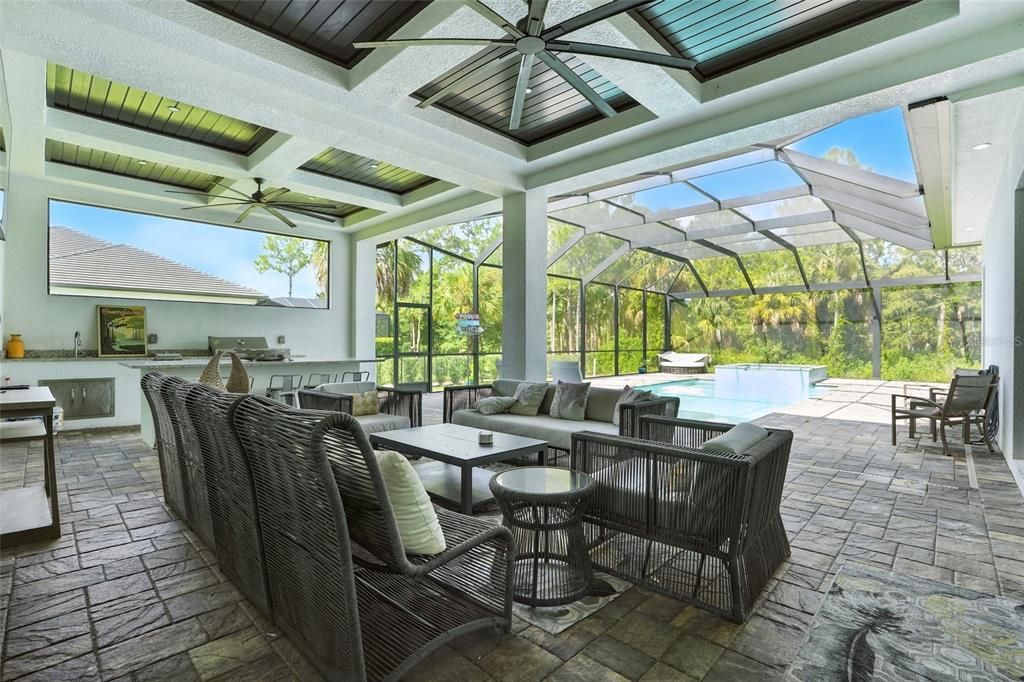 待售: $2,200,000 (4 贝兹, 3 浴室, 3485 平方英尺)