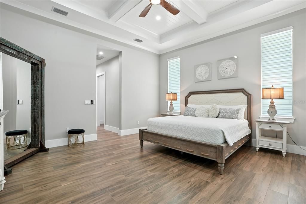 待售: $2,200,000 (4 贝兹, 3 浴室, 3485 平方英尺)