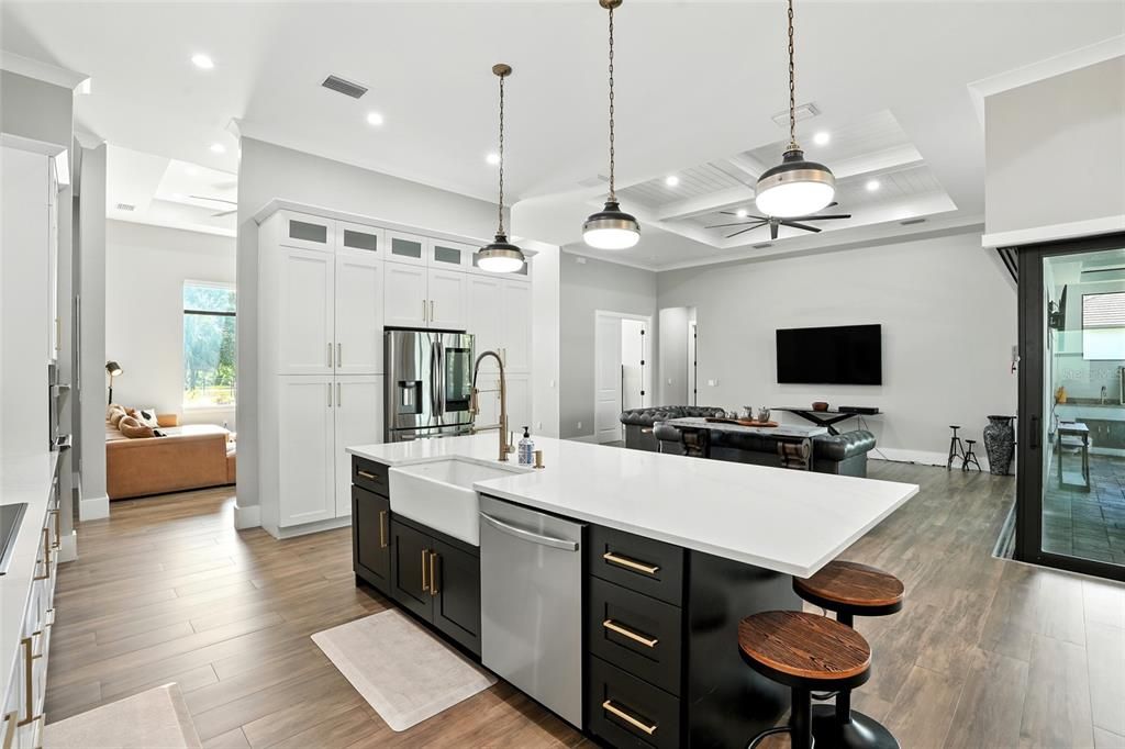 待售: $2,200,000 (4 贝兹, 3 浴室, 3485 平方英尺)