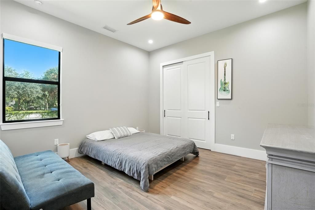 待售: $2,200,000 (4 贝兹, 3 浴室, 3485 平方英尺)