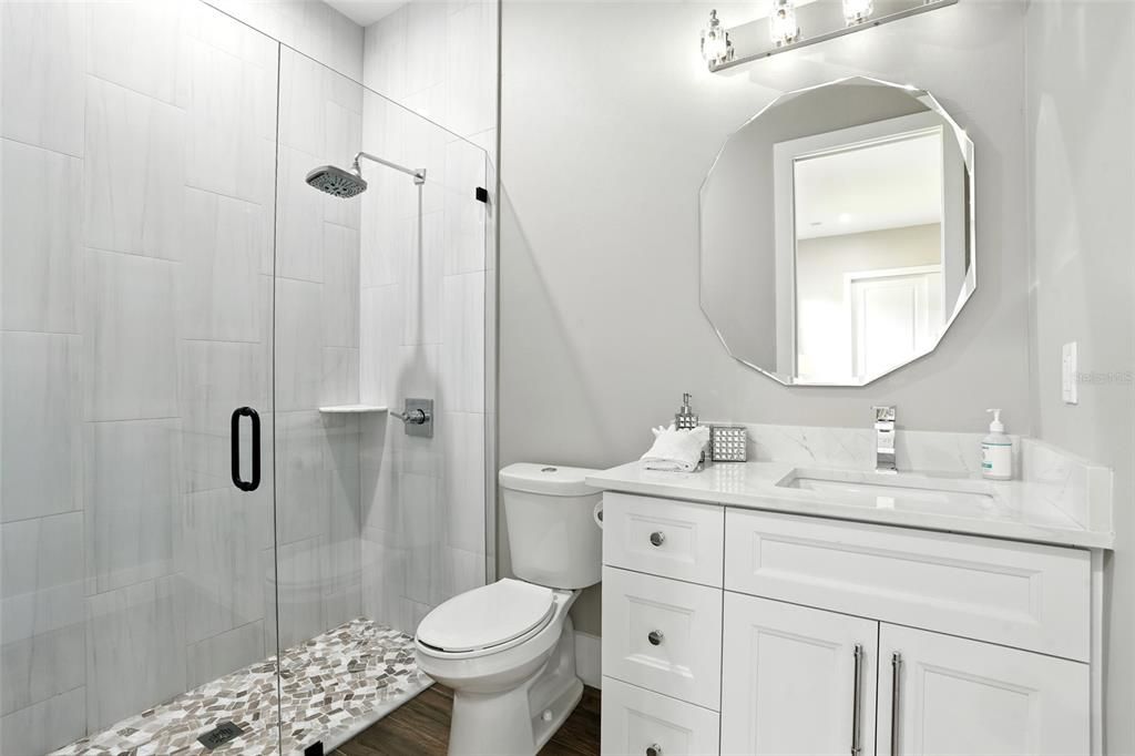 待售: $2,200,000 (4 贝兹, 3 浴室, 3485 平方英尺)