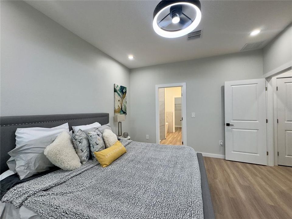 Под контрактом: $49,000 (0.23 acres)