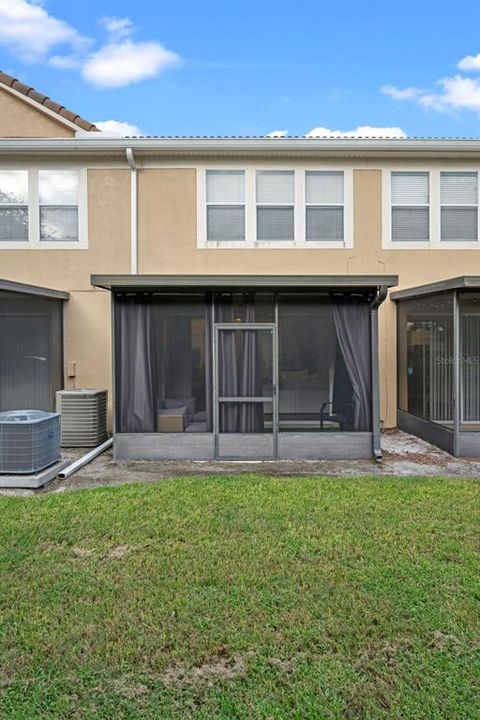 Activo con contrato: $310,000 (3 camas, 2 baños, 1682 Pies cuadrados)