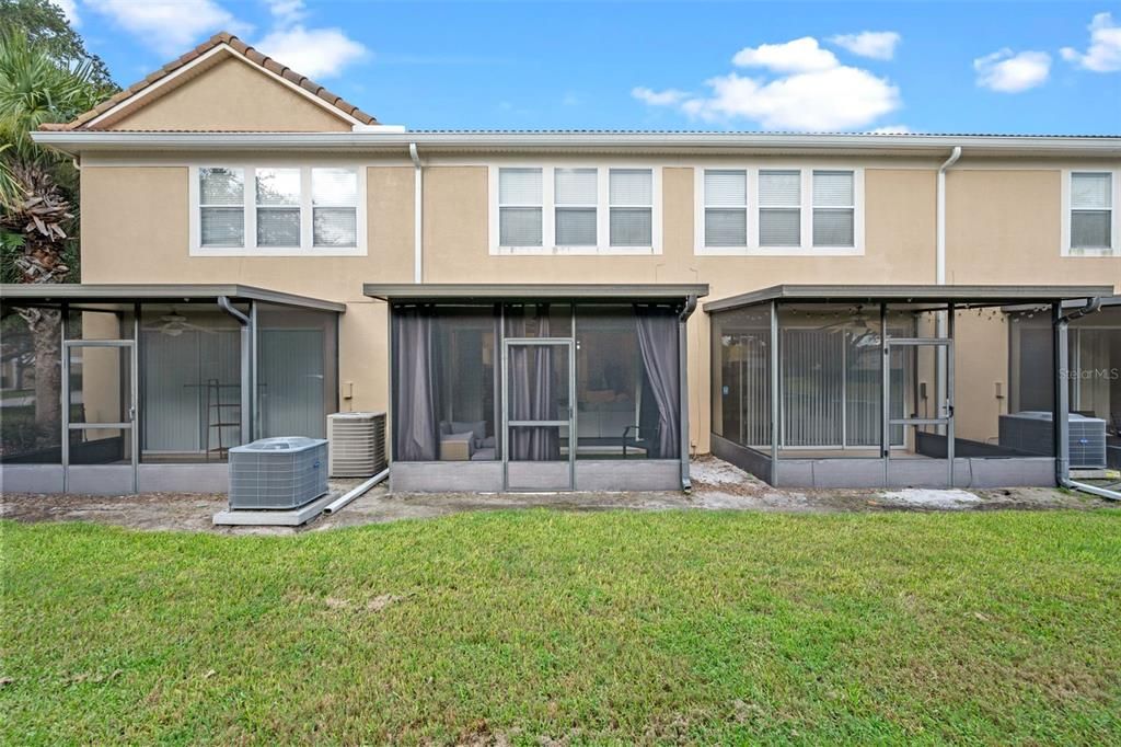 Activo con contrato: $310,000 (3 camas, 2 baños, 1682 Pies cuadrados)