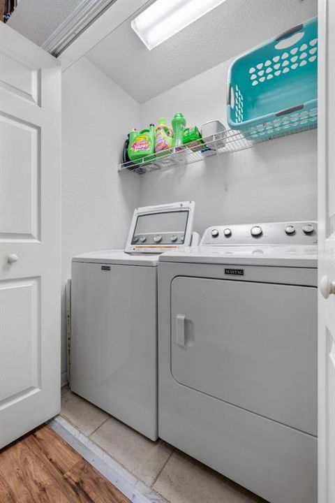 Activo con contrato: $310,000 (3 camas, 2 baños, 1682 Pies cuadrados)