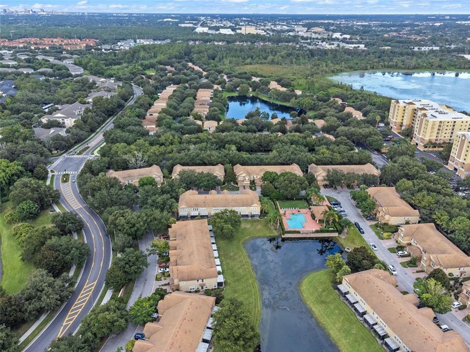 Activo con contrato: $310,000 (3 camas, 2 baños, 1682 Pies cuadrados)