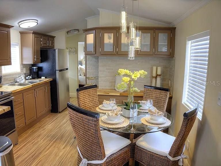 For Sale: $135,000 (1 beds, 1 baths, 480 Square Feet)