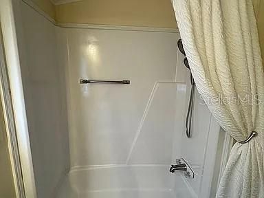 For Sale: $135,000 (1 beds, 1 baths, 480 Square Feet)