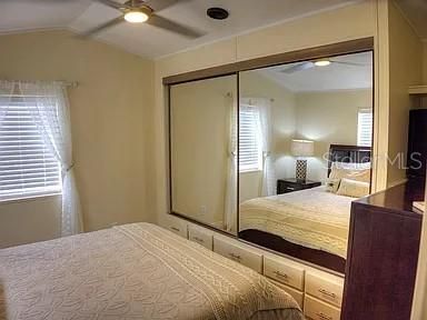 For Sale: $135,000 (1 beds, 1 baths, 480 Square Feet)