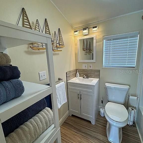 For Sale: $135,000 (1 beds, 1 baths, 480 Square Feet)