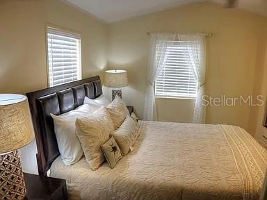 For Sale: $135,000 (1 beds, 1 baths, 480 Square Feet)