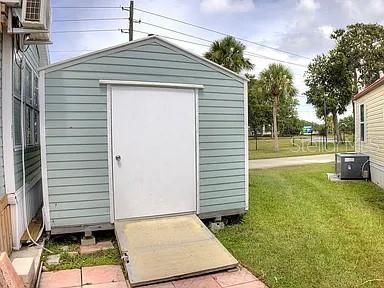 For Sale: $135,000 (1 beds, 1 baths, 480 Square Feet)