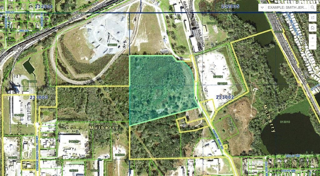 En Venta: $1,990,000 (28.13 acres)