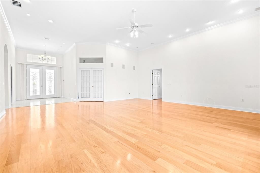 For Sale: $695,000 (3 beds, 2 baths, 3330 Square Feet)