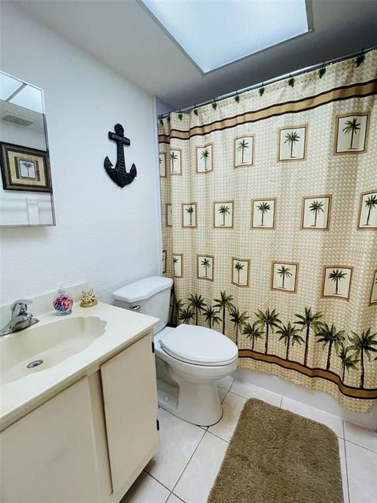 For Rent: $2,700 (2 beds, 2 baths, 893 Square Feet)