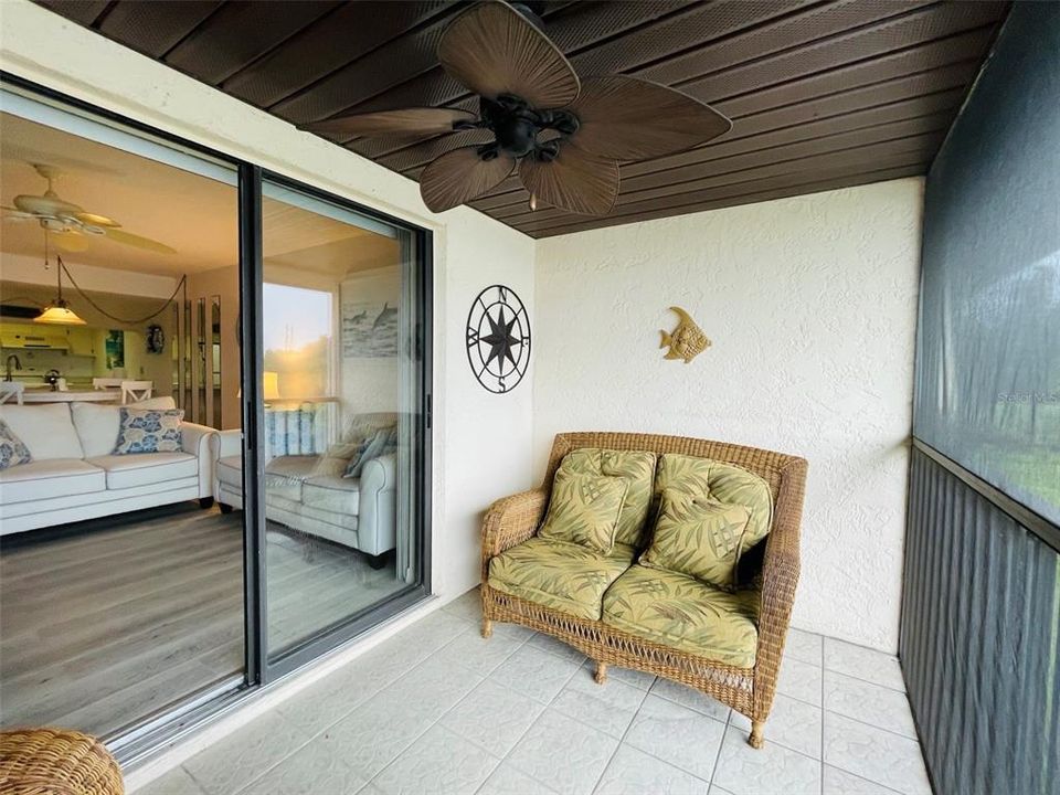 For Rent: $2,700 (2 beds, 2 baths, 893 Square Feet)