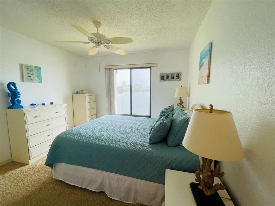 For Rent: $2,700 (2 beds, 2 baths, 893 Square Feet)