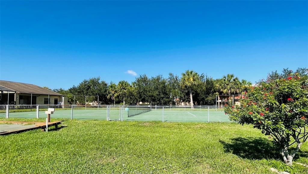 For Rent: $2,700 (2 beds, 2 baths, 893 Square Feet)