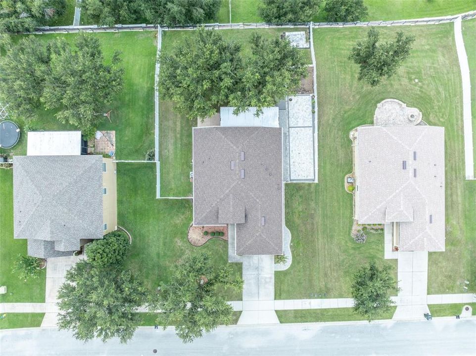 合同活跃: $445,000 (4 贝兹, 2 浴室, 1604 平方英尺)