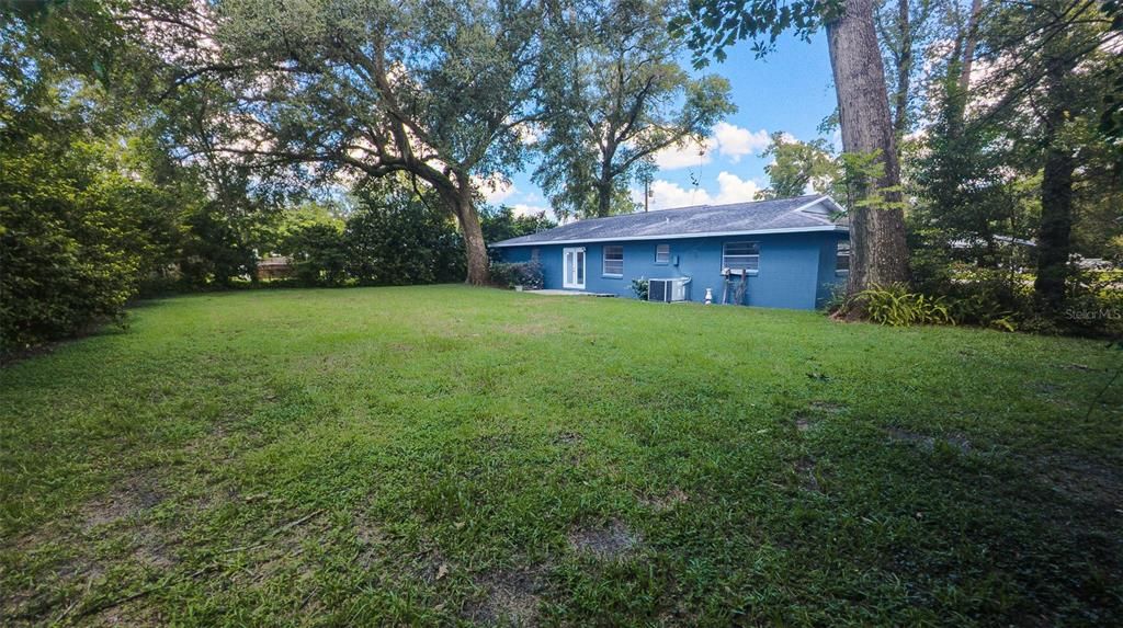 待售: $219,000 (3 贝兹, 2 浴室, 1304 平方英尺)