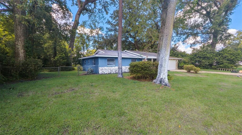 待售: $219,000 (3 贝兹, 2 浴室, 1304 平方英尺)