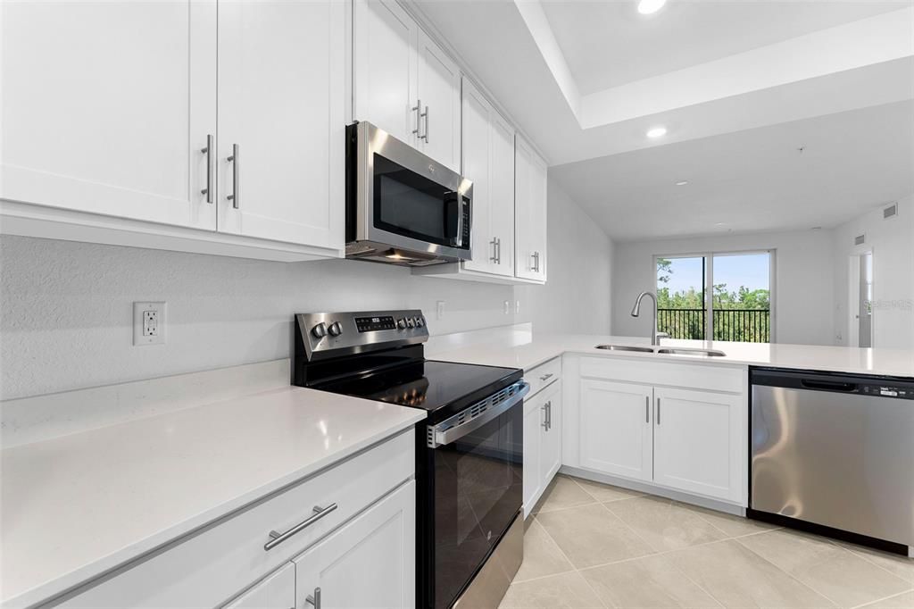 For Rent: $2,000 (2 beds, 2 baths, 1120 Square Feet)