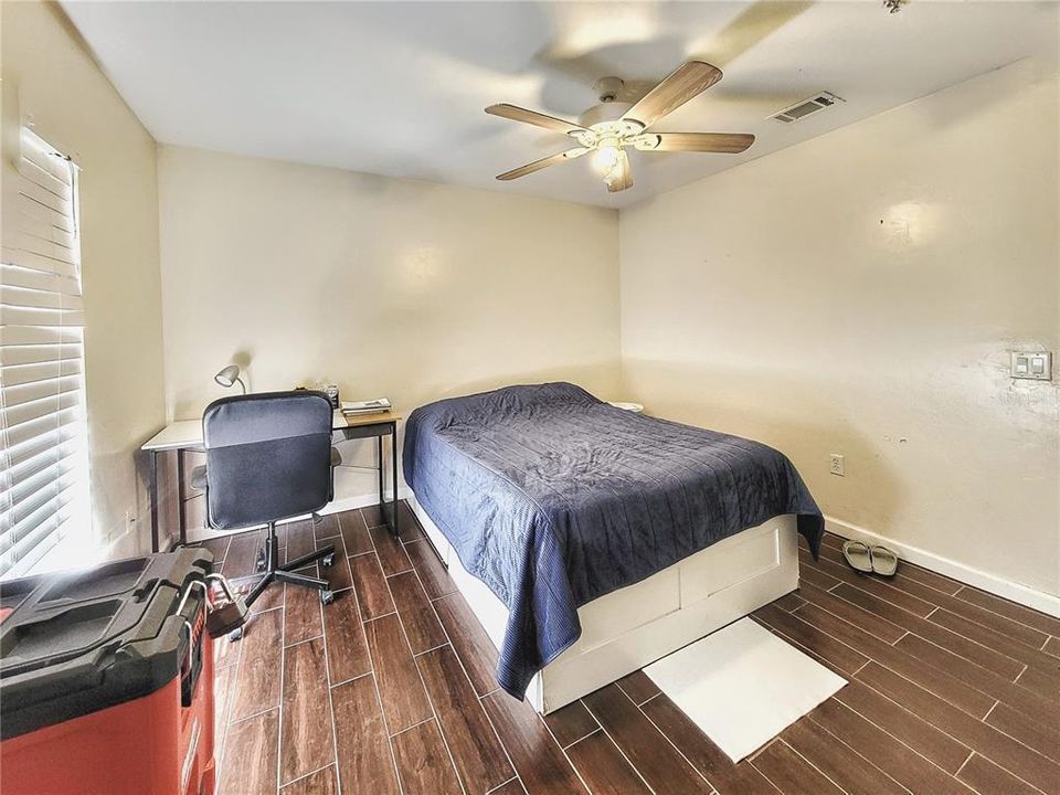 For Sale: $194,500 (4 beds, 4 baths, 1177 Square Feet)