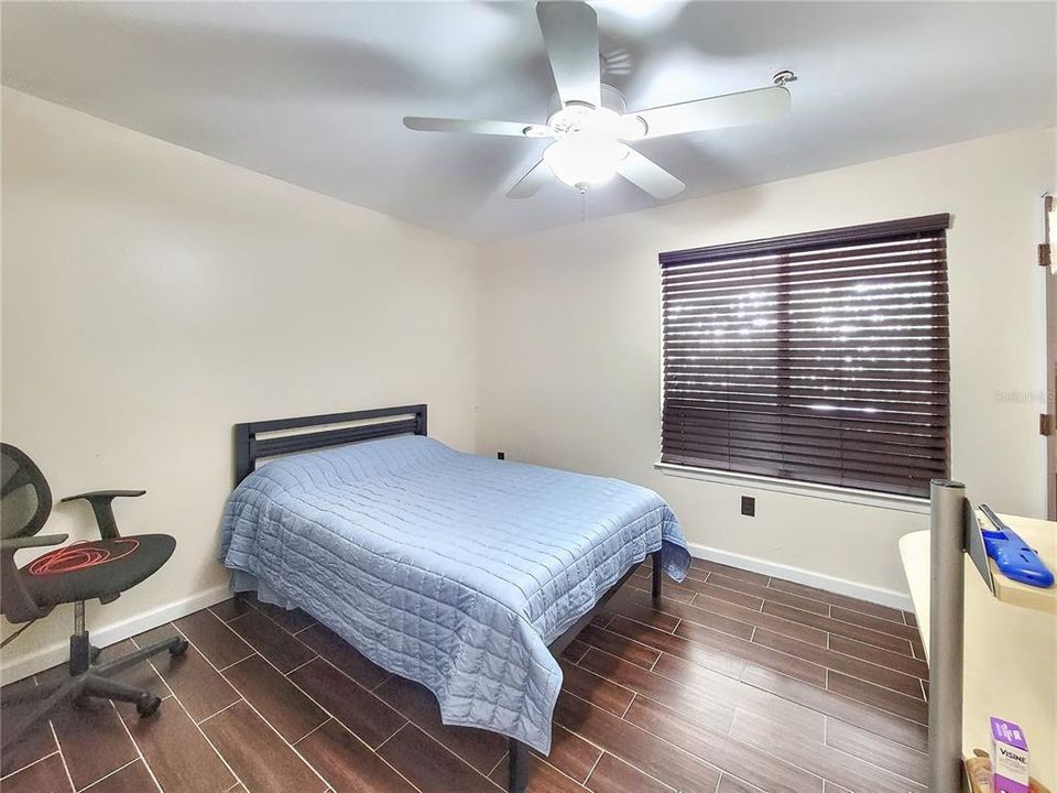 For Sale: $194,500 (4 beds, 4 baths, 1177 Square Feet)