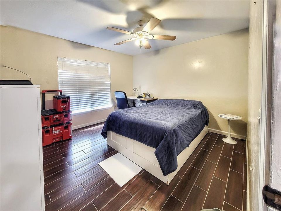 For Sale: $194,500 (4 beds, 4 baths, 1177 Square Feet)