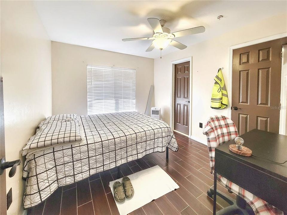 For Sale: $194,500 (4 beds, 4 baths, 1177 Square Feet)